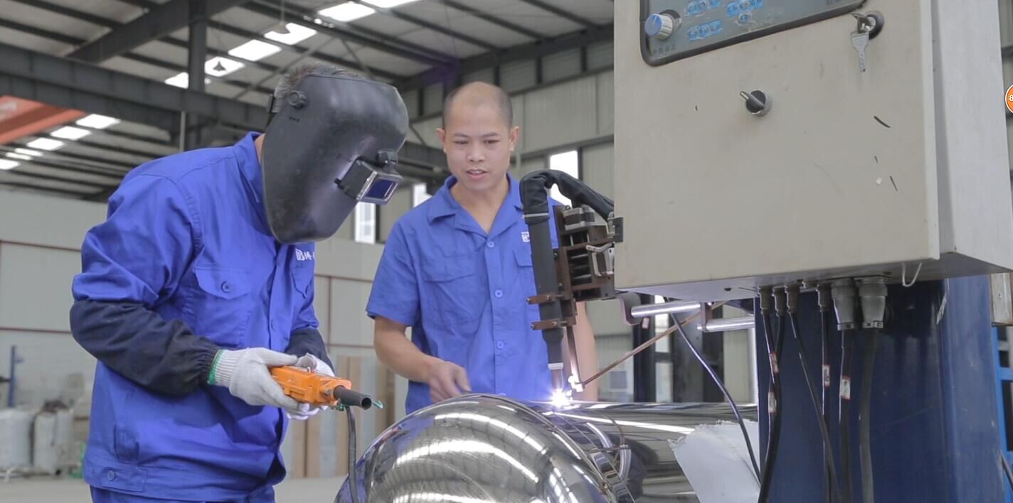 ԓ��θ��M���μӉ���ˮ��ʽ��