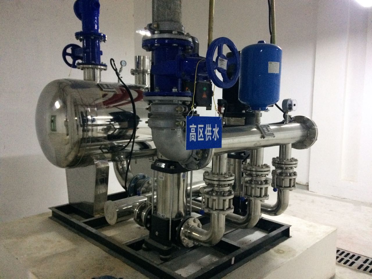 �ߘ�����oˮϵ�y(t��ng)����x��oˮ��ʽ